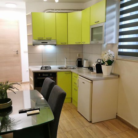 Jale Apartment Split Exteriör bild